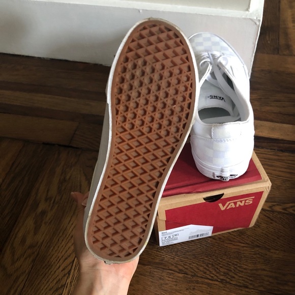 Vans Checkered White Sneakers - Picture 4 of 10